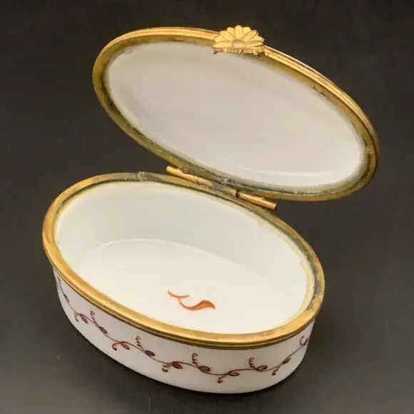 Vintage Limoges France Floral Hinged Fine Porcelain Trinket Box
Hand Painted - Picture 7 of 12